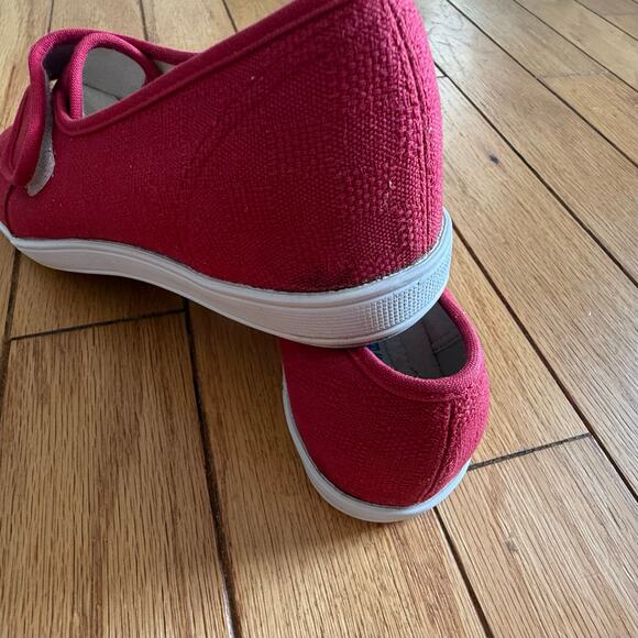 Vintage Women’s Red Canvas Grasshoppers by Keds Size 8 1/2 - Picture 10 of 12